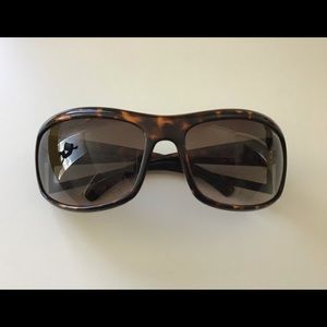 Italy! Megapolis women’s sunglasses
